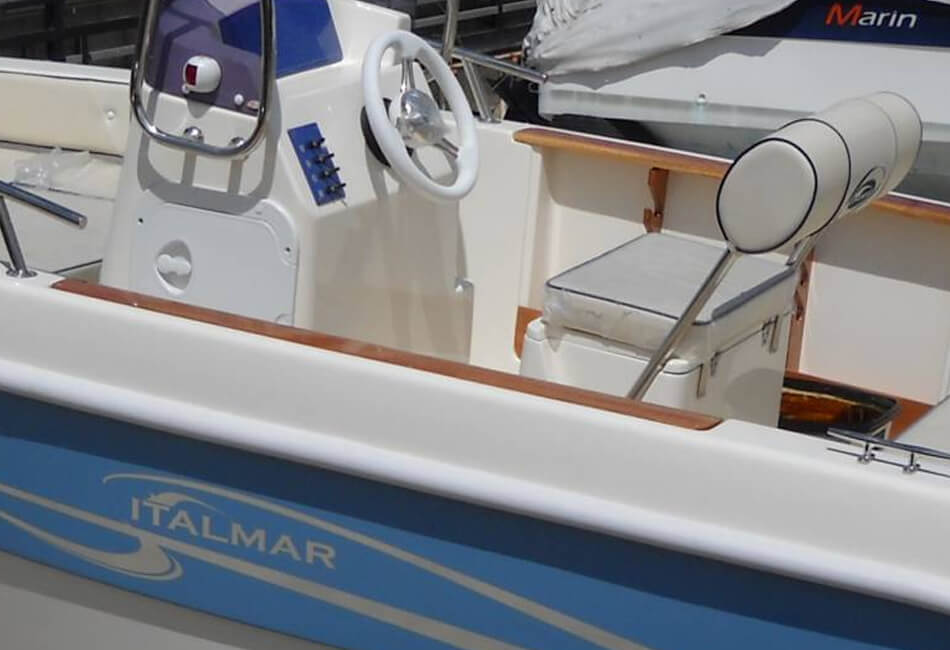 17 -stopový motorový čln Italmar 