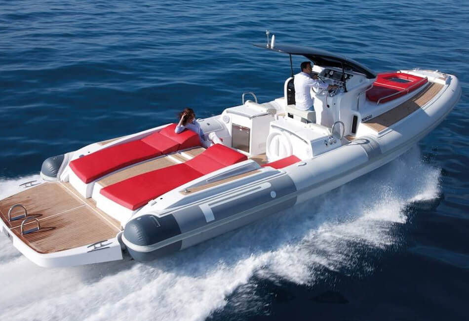 Barcă cu motor Pirelli P1100 de 37,3 ft
